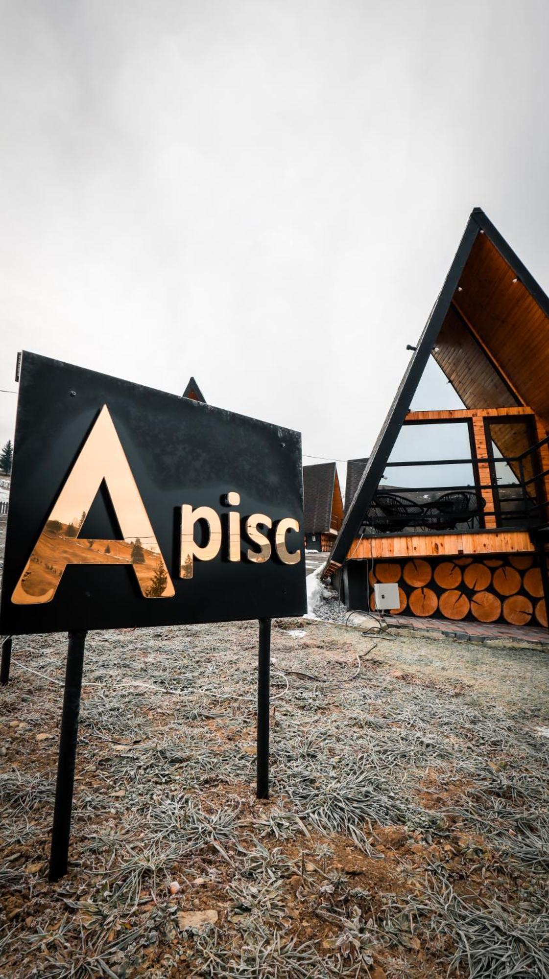 A Pisc Hotel Vatra Moldoviţei Екстериор снимка
